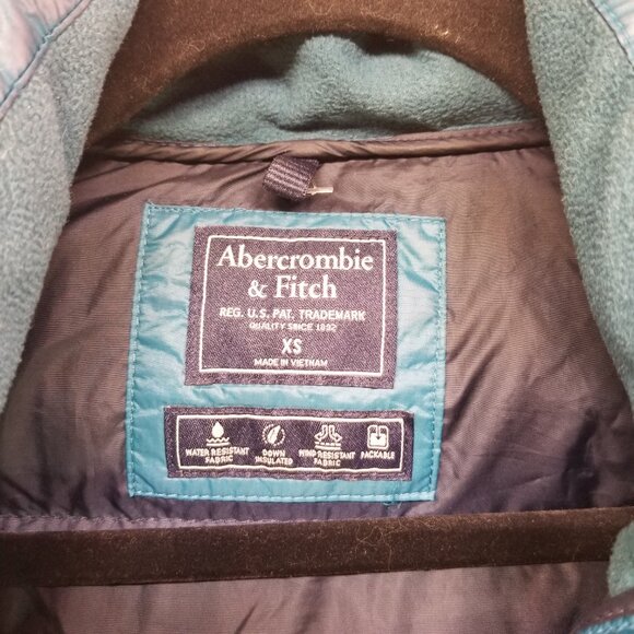 Abercrombie and Fitch Women's Lightweight Puffer Jacket Size XS - Picture 4 of 5